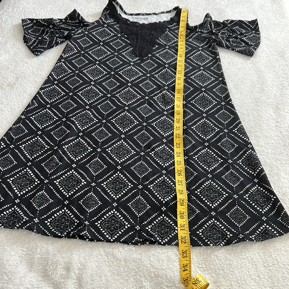 MUDD Girls Short Sleeve Cold Shoulder Dress, size 14 regular, knee length, - Picture 4 of 9